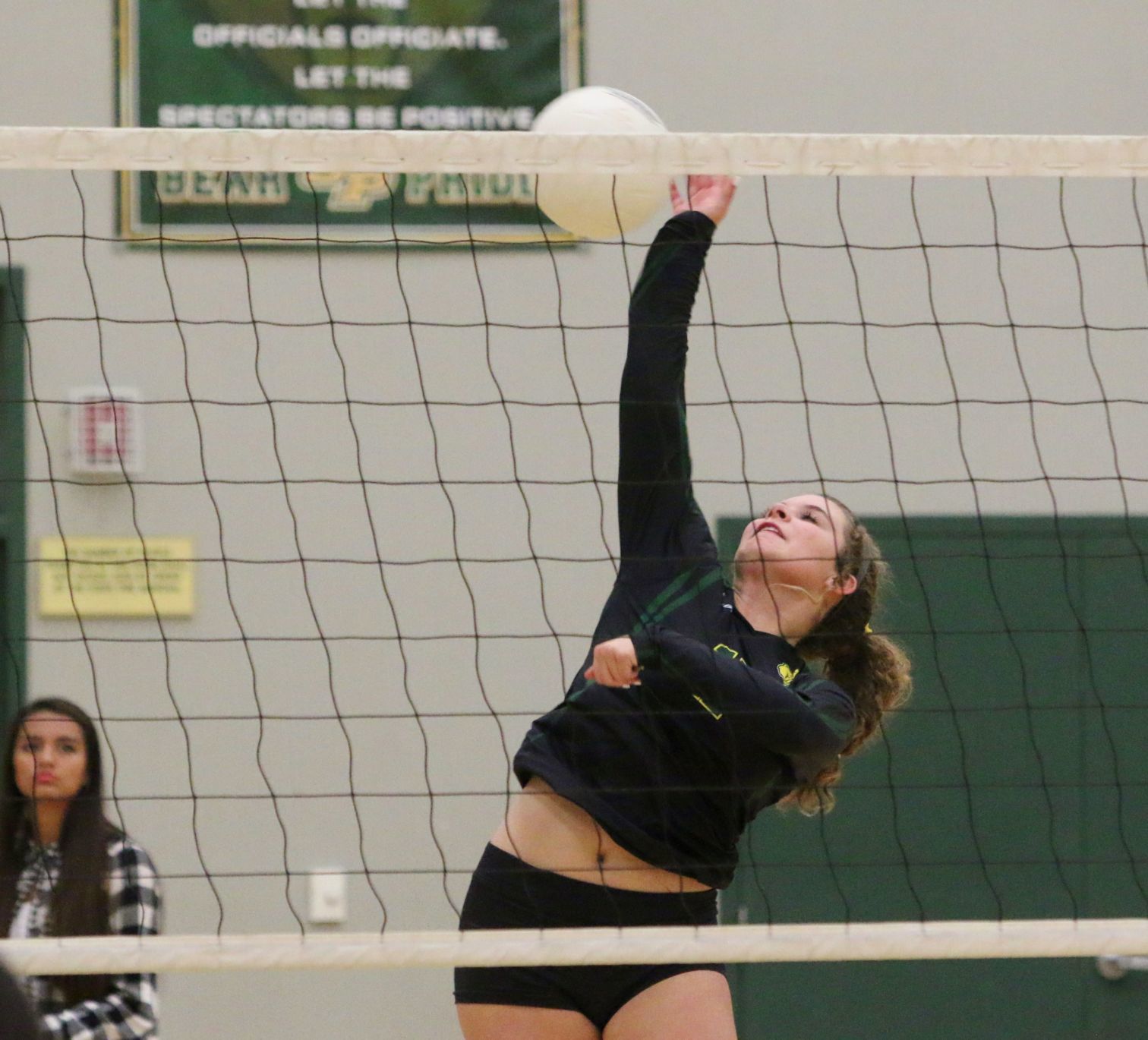 Sierra Pacific cruises past McFarland in opening round of volleyball playoffs